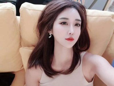 ​柳多妍，韩国美到极致的网红车模