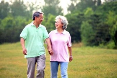 ​早晨在树林散步好吗 早晨几点散步最好