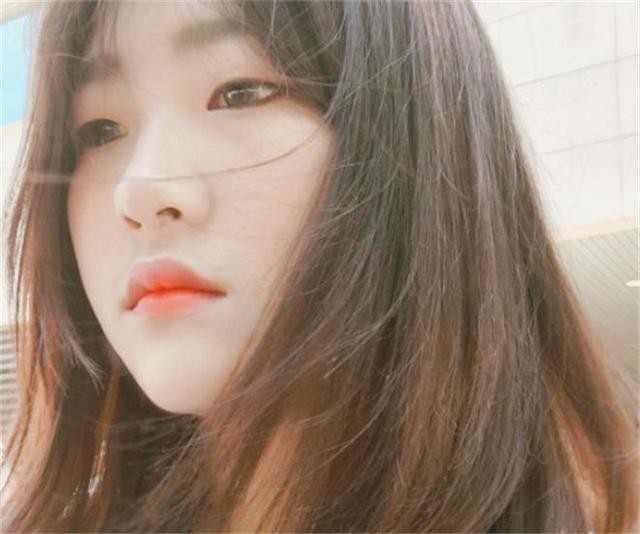 一家三个大明星全部自杀身亡，10年后女儿也被姥姥虐待