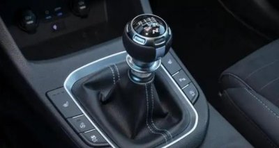 ​手动变速箱换挡技巧（6个换挡技巧）