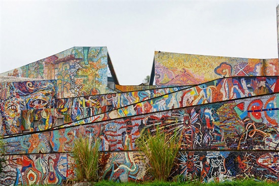 「旅游推荐」重庆川美涂鸦一条街，当今中国最大的涂鸦艺术作品群