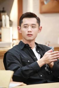 张继科个人资料简介及身高（好事将近？34岁张继科开豪车深夜约会，同回爱巢，