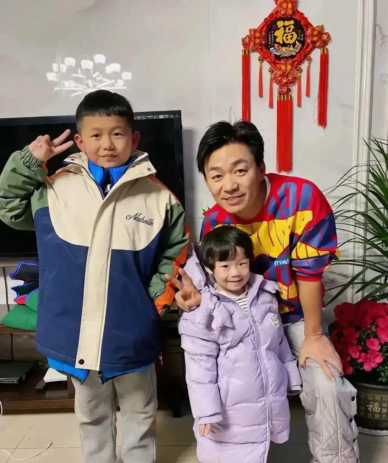 第二个岳云鹏，草根逆袭的又一个典范，他依然是那个朴实的农村娃