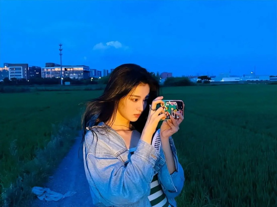 王楚然吊带紧身裙高清写真合集