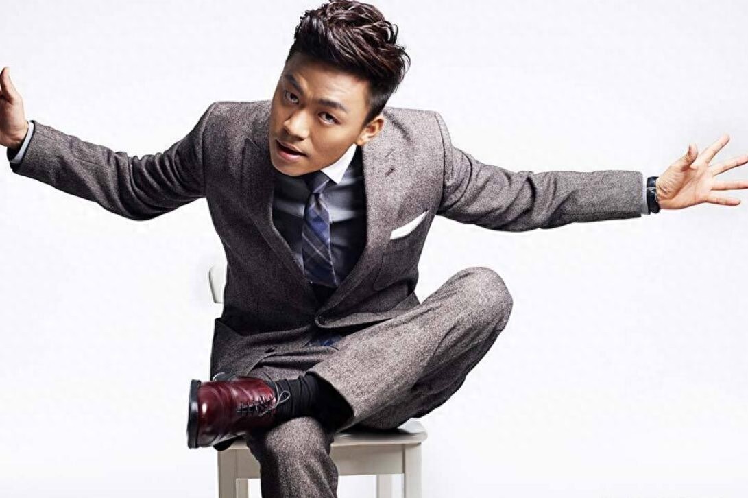 王宝强写真曝光，这个宝强有点帅