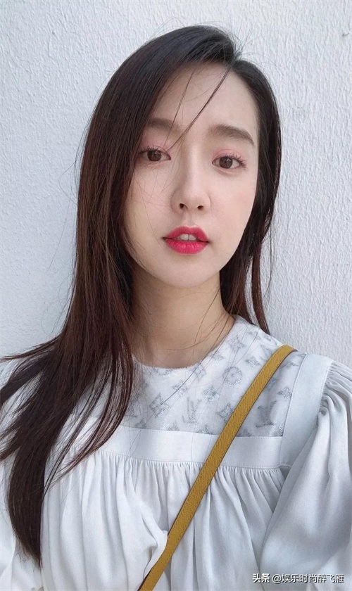 当红小花旦许龄月写真合集:呆萌可爱、美丽动人!