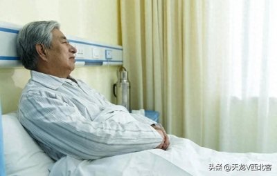 ​父母偏心大女儿带来的后果。