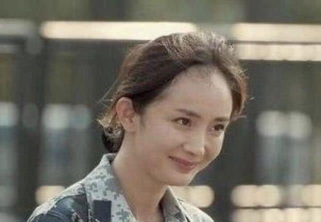 王思聪杨幂情侣发际线,在秃头的进程上保持一致,有点扎心