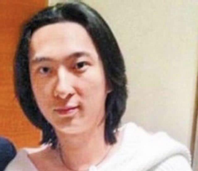 王思聪杨幂情侣发际线,在秃头的进程上保持一致,有点扎心