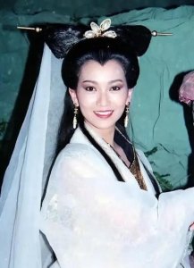 ​赵雅芝的婚史（女神赵雅芝情史和她背后的4个男人）