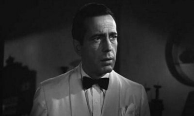 ​与玛丽莲梦露为友，与奥黛丽赫本为搭档，他被评为最伟大的演员