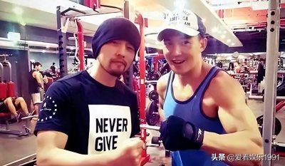 ​他是教练吗？看看刘畊宏和周杰伦的关系，给你刘畊宏个人资料简介