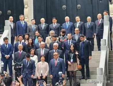 ​霍家长孙霍中曦10岁了啊，他继承的可不仅仅是霍家亿万家产