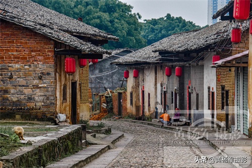 广东南雄市珠玑古巷：仅有1500米是广府183个姓氏发祥地，看咋样