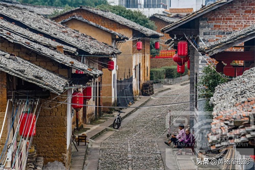 广东南雄市珠玑古巷：仅有1500米是广府183个姓氏发祥地，看咋样