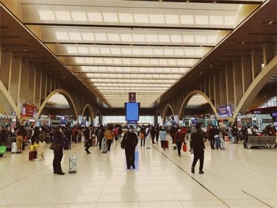 ​漂泊他乡的打工人：寻梦路上的坚持与情感