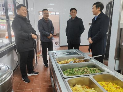 ​随县教育局领导暗访乡镇学校常态安全监管