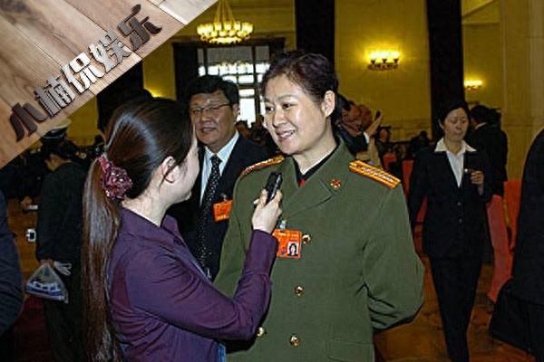 出身知识分子家庭,曾是春晚红人,多次搭档潘长江,今成这样