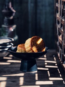 ​金风玉露庆中秋，银河星辉照人寿