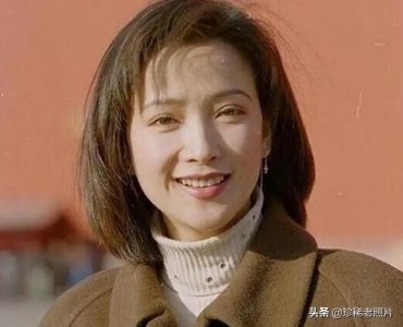 ​何晴最美的12张照片，眉目如画，人面桃花，太漂亮了