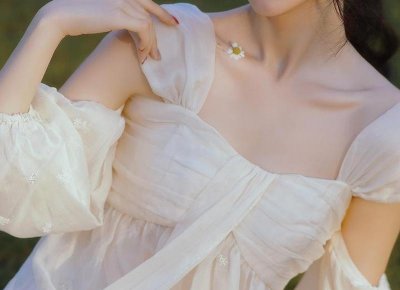 ​一旦喜欢上一个人，就会很卑微的去讨好对方