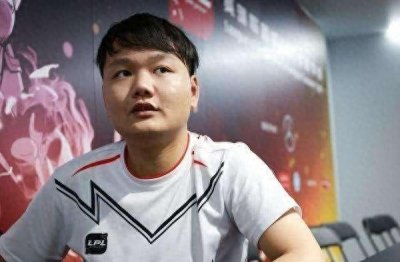 ​LPL转会大名单：OMG、AL、IG、EDG和WE进季后赛的几率很小