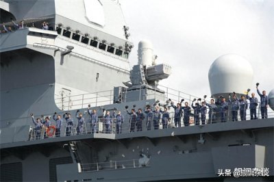 加贺号驶往美国开展舰载机起降试验，F-35B上舰后依然能力不足