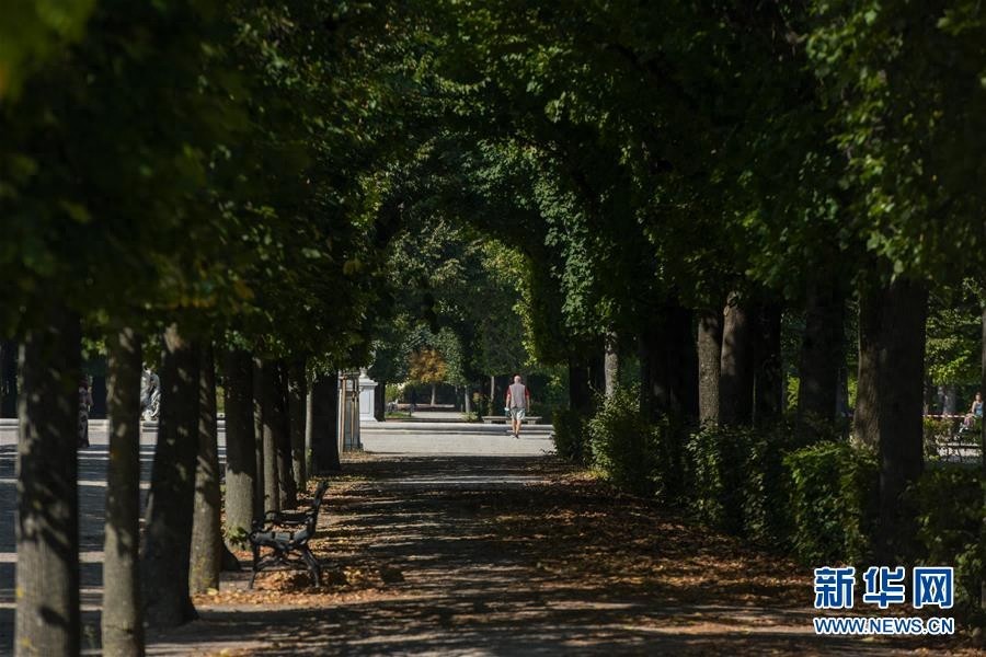 维也纳:秋至美泉宫