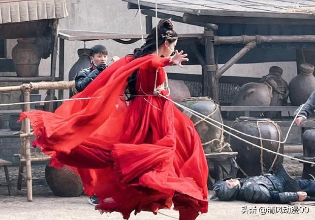 罗云熙《长月烬明》饭拍路透图 长月烬明主演杀青路透(3)